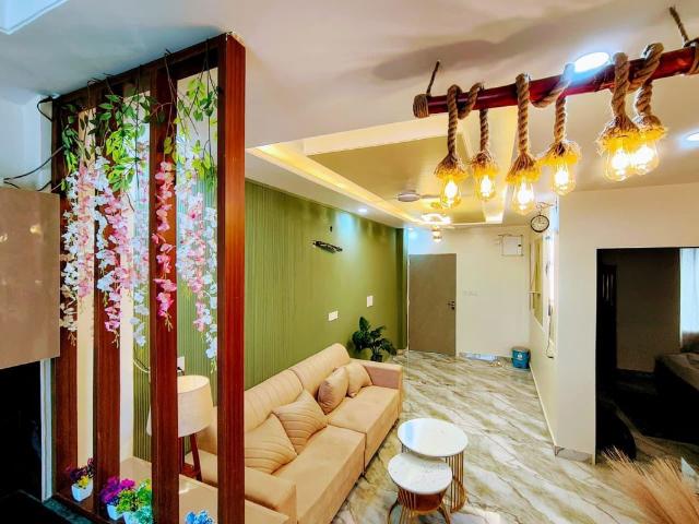 Resale | 3.5 BHK + Servant Room 1975 Sq.Ft. Apartment in Spaze Privy