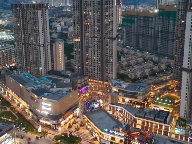 Resale | 3.5 BHK + Servant Room 2040 Sq.Ft. Apartment in M3M Heights