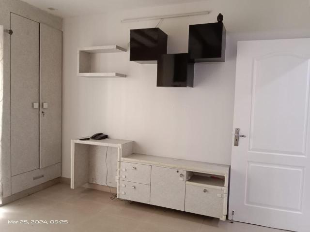 Resale | 3.5 BHK + Servant Room 2062 Sq.Ft. Apartment in Godrej Nest