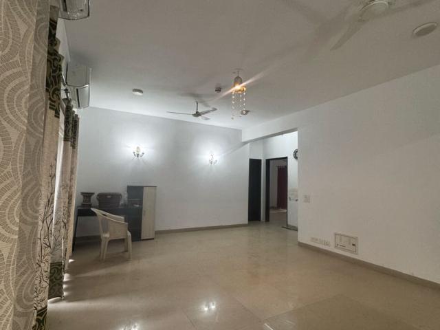 Resale | 3.5 BHK + Servant Room 2085 Sq.Ft. Apartment in Spaze Privy