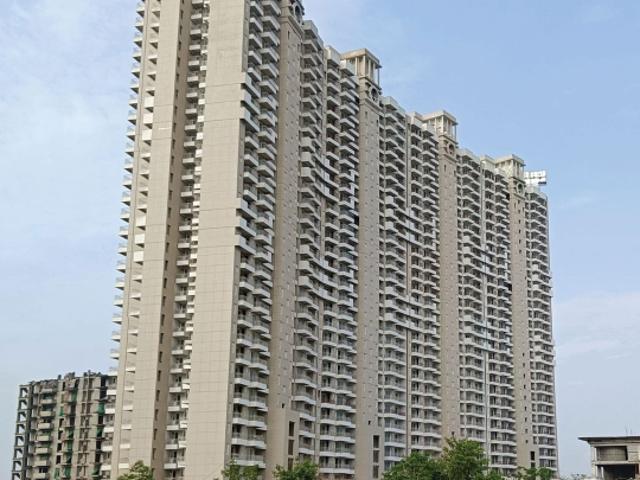 Resale | 3.5 BHK + Servant Room 2002 Sq.Ft. Apartment in Godrej Meridien
