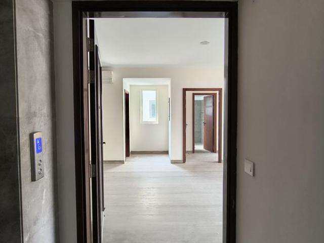 Resale | 3.5 BHK + Servant Room 2177 Sq.Ft. Apartment in Brisk Lumbini Terrace Homes