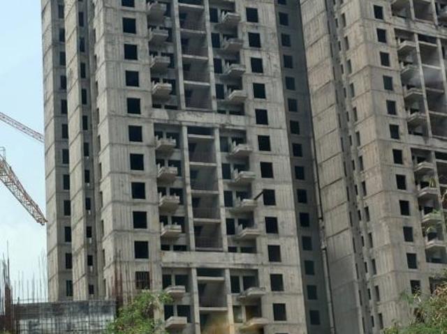 Resale | 3.5 BHK + Servant Room 2130 Sq.Ft. Apartment in Jaypee Krescent Homes Phase II
