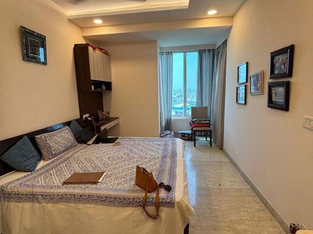 Resale | 3.5 BHK + Servant Room 2548 Sq.Ft. Apartment in Ambience Tivertone