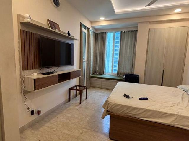Resale | 3.5 BHK + Servant Room 2548 Sq.Ft. Apartment in Ambience Tivertone
