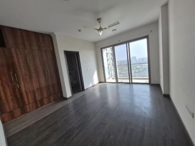 Resale | 3.5 BHK + Servant Room 2550 Sq.Ft. Apartment in Tata Primanti Villas