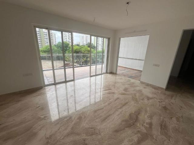 Resale | 3.5 BHK + Servant Room 3100 Sq.Ft. Apartment in Marvel Bounty 2
