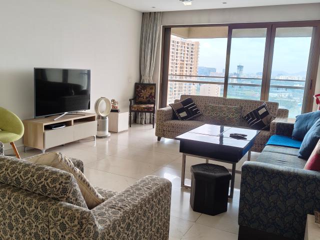 Resale | 3.5 BHK + Servant Room 3120 Sq.Ft. Apartment in Panchshil One North