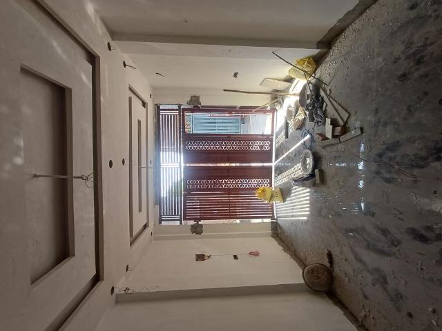 Resale | 3.5 BHK + Servant Room 50 Sq.Yd. Independent House in Palla