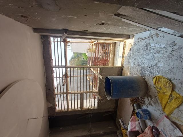 Resale | 3.5 BHK + Servant Room 50 Sq.Yd. Independent House in Palla
