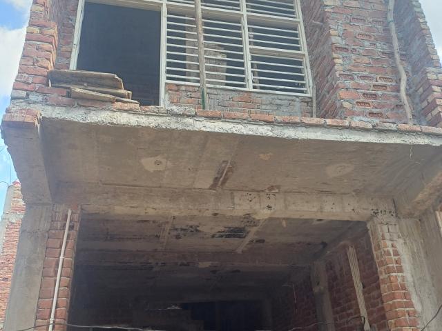 Resale | 3.5 BHK + Servant Room 50 Sq.Yd. Independent House in Palla