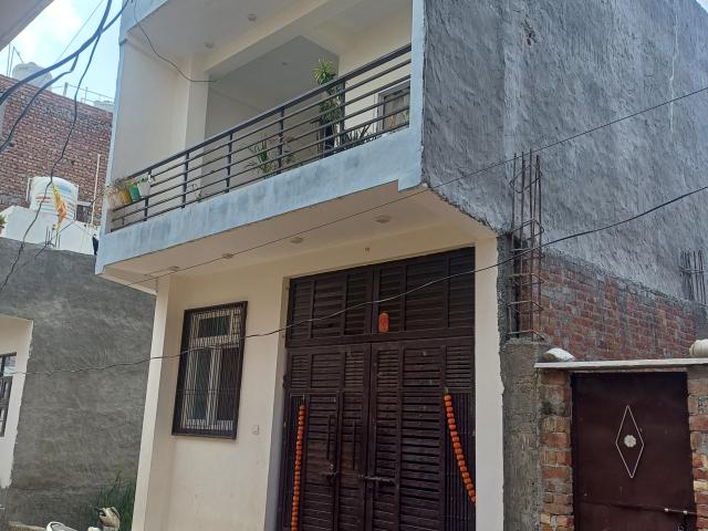 Resale | 3.5 BHK + Servant Room 70 Sq.Yd. Independent House in Palla