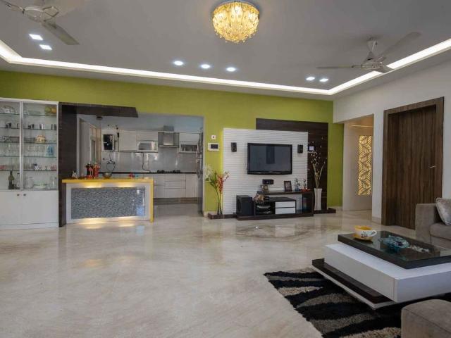 Resale | 3.5 BHK + Servant Room,Extra Room 1530 Sq.Ft. Apartment in Brahma Suncity