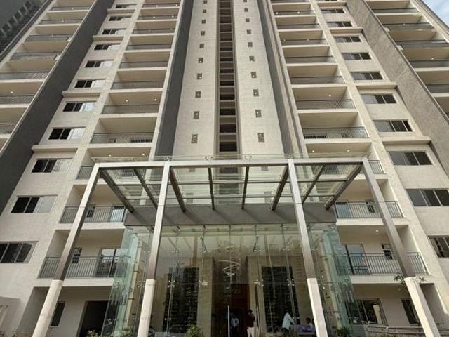 Resale | 3.5 BHK + Servant Room,Extra Room 2129 Sq.Ft. Apartment in Godrej Air Sector 85