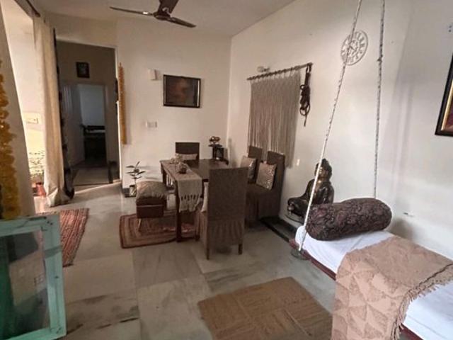 Resale | 3.5 BHK + Servant Room,Study Room 1600 Sq.Ft. Apartment in Sabzaar Apartments
