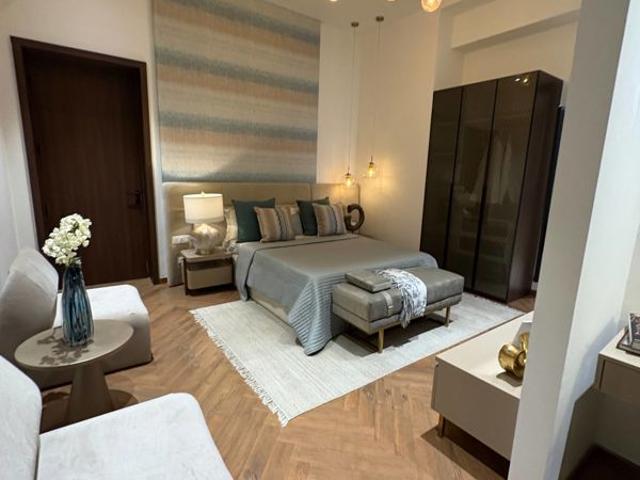 Resale | 3.5 BHK + Servant Room,Study Room 2623 Sq.Ft. Apartment in Signature Global De Luxe DXP