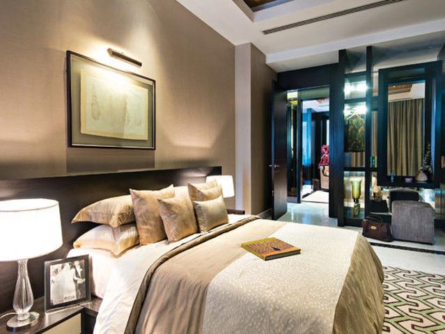 Resale | 3.5 BHK + Servant Room,Study Room,Store Room 1550 Sq.Ft. Apartment in Ambition Akashha