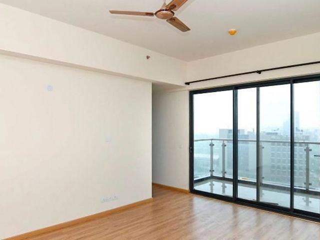 Resale | 3.5 BHK + Servant Room,Store Room 2595 Sq.Ft. Apartment in Conscient Hines Elevate