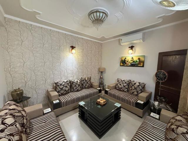 Resale | 3.5 BHK + Store Room 1960 Sq.Ft. Apartment in Kharar Road