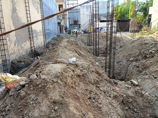 Resale | 3.5 BHK + Store Room 1008 Sq.Ft. Independent House in Tek Chand Nagar