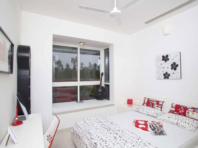 Resale | 3.5 BHK + Study Room,Extra Room,Store Room 2359 Sq.Ft. Apartment in Godrej Woodscapes