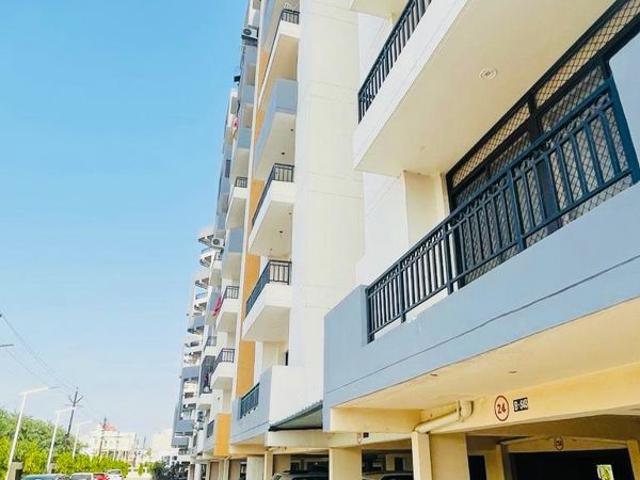 Resale | 3.5 BHK + Study Room,Store Room 1917 Sq.Ft. Apartment in Vrindavan Yojna
