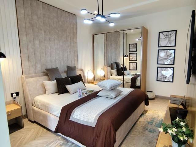 Resale | 3.5 BHK + Study Room 1550 Sq.Ft. Apartment in Signature Global Daxin Vistas