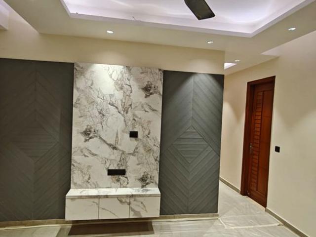 Resale | 3.5 BHK + Study Room 1800 Sq.Ft. Apartment in Sector 7 Dwarka