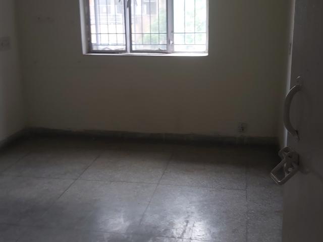 Resale | 3.5 BHK + Study Room 1150 Sq.Ft. Apartment in Mayur Vihar
