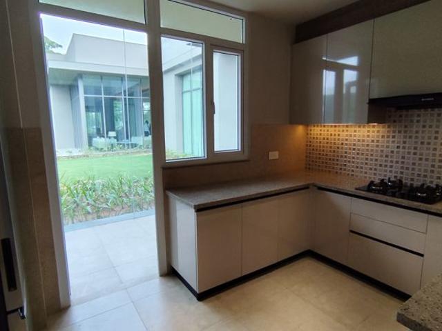 Resale | 3.5 BHK + Study Room 2260 Sq.Ft. Apartment in Conscient Parq