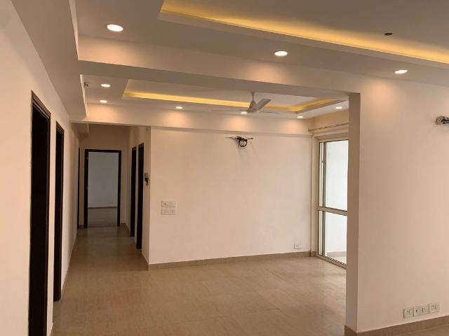 Resale | 3.5 BHK + Study Room 2287 Sq.Ft. Apartment in Wave Amore