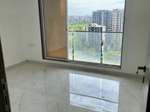 Resale | 3 BHK 1044 Sq.Ft. Apartment in LK Umang Heights