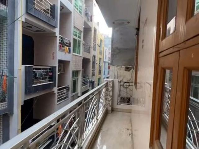 Resale | 3 BHK 1045 Sq.Ft. Apartment in Supreme Estia Phase 1