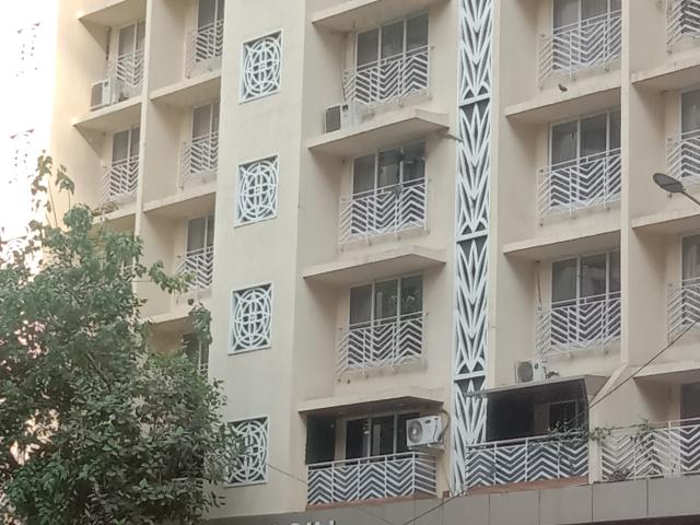 Resale | 3 BHK 1049 Sq.Ft. Apartment in K Hemani Login