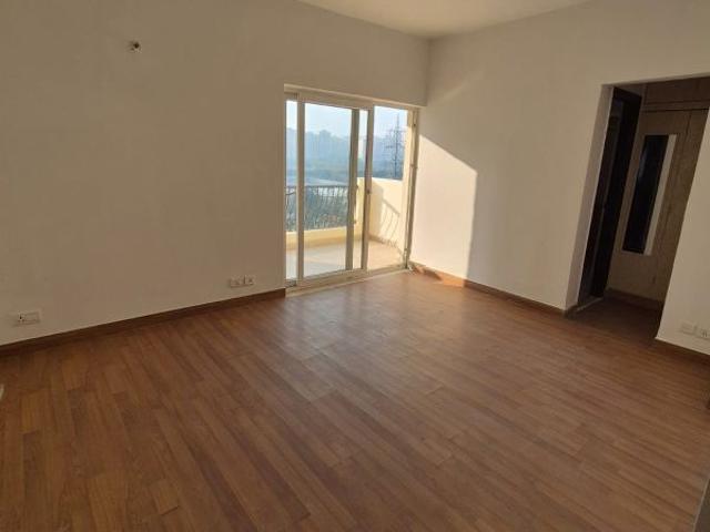 Resale | 3 BHK 1049 Sq.Ft. Apartment in Wave Dream Homes