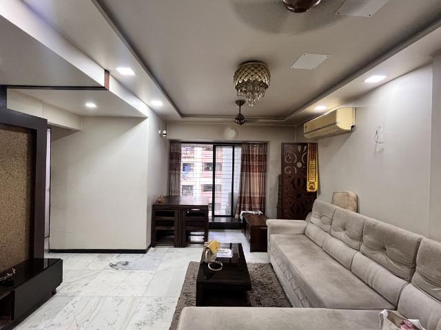 Resale | 3 BHK 1050 Sq.Ft. Apartment in Blue Mountain CHS