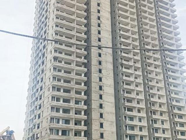 Resale | 3 BHK 1050 Sq.Ft. Apartment in Godrej Regal Pavilion