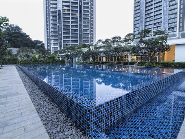 Resale | 3 BHK 1050 Sq.Ft. Apartment in Oberoi Exquisite Goregaon