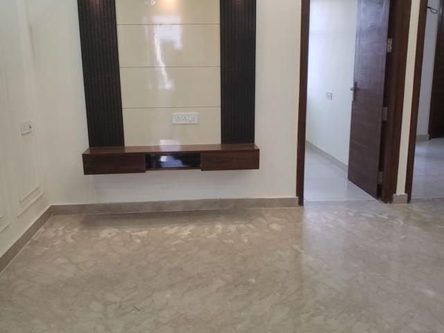Resale | 3 BHK 1050 Sq.Ft. Apartment in Rajouri Garden