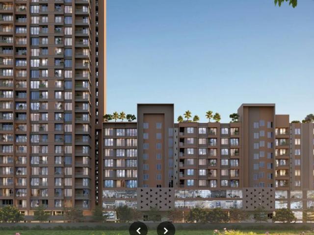 Resale | 3 BHK 1050 Sq.Ft. Apartment in Rajwardhan Arkaay Tower