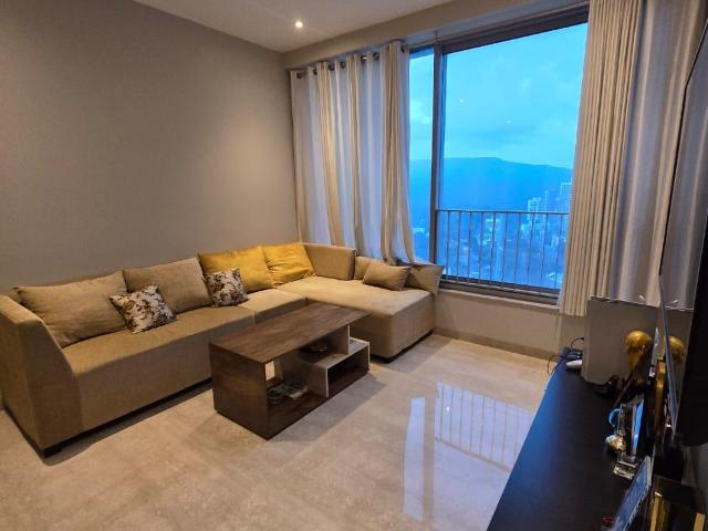 Resale | 3 BHK 1054 Sq.Ft. Apartment in Oberoi Sky City