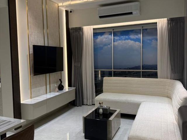 Resale | 3 BHK 1056 Sq.Ft. Apartment in Godrej Horizon Wadala