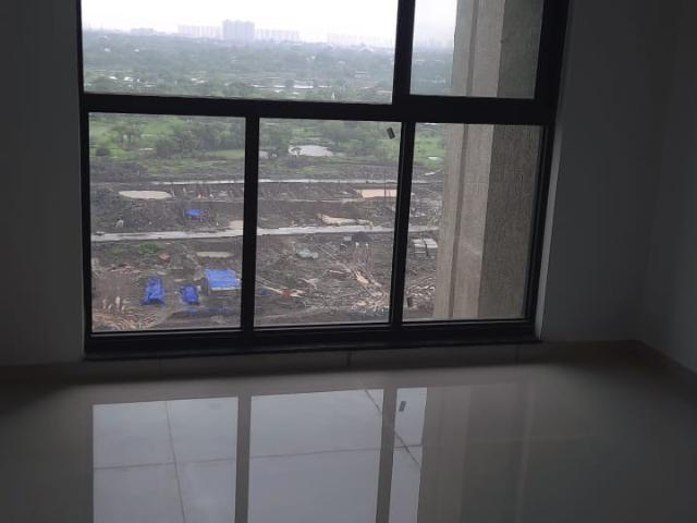 Resale | 3 BHK 1073 Sq.Ft. Apartment in Oberoi Sky City