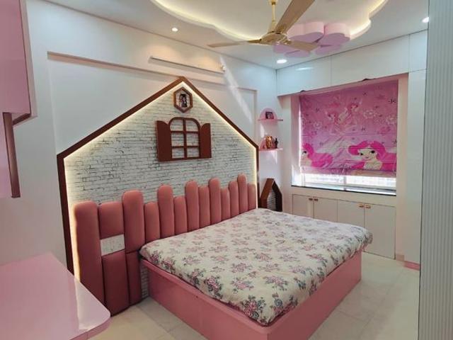 Resale | 3 BHK 1074 Sq.Ft. Apartment in Baner Gaon