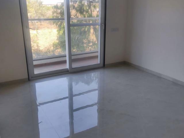 Resale | 3 BHK + 1074 Sq.Ft. Apartment in Kohinoor Shangrila