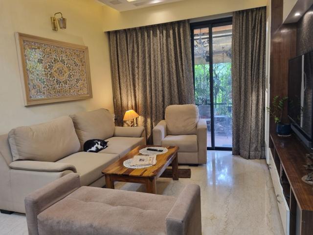 Resale | 3 BHK 1076 Sq.Ft. Apartment in Lodha Sterling