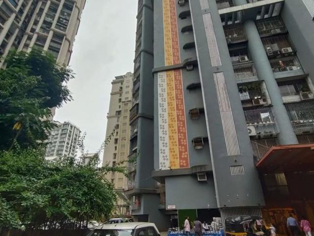 Resale | 3 BHK 1079 Sq.Ft. Apartment in Silver Arch Eden woods