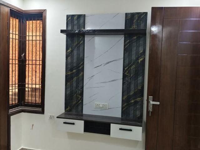 Resale | 3 BHK 108 Sq.Yd. Apartment in Vishwakarma Colony