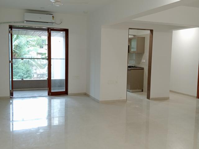Resale | 3 BHK 1000 Sq.Ft. Apartment in Acharat Baug