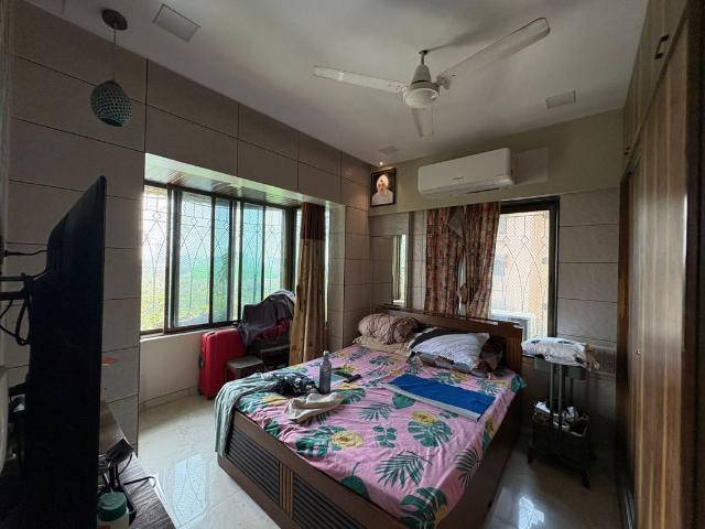Resale | 3 BHK 1000 Sq.Ft. Apartment in New Krishna Tower